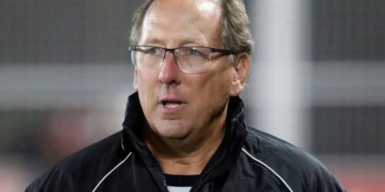 John Textor acusa três jogadores do Botafogo de terem manipulado resultado