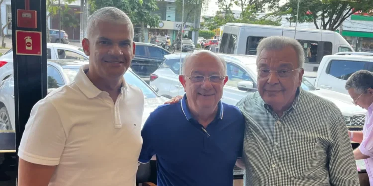 Ex-deputado, Targino Machado anuncia apoio a José Ronaldo