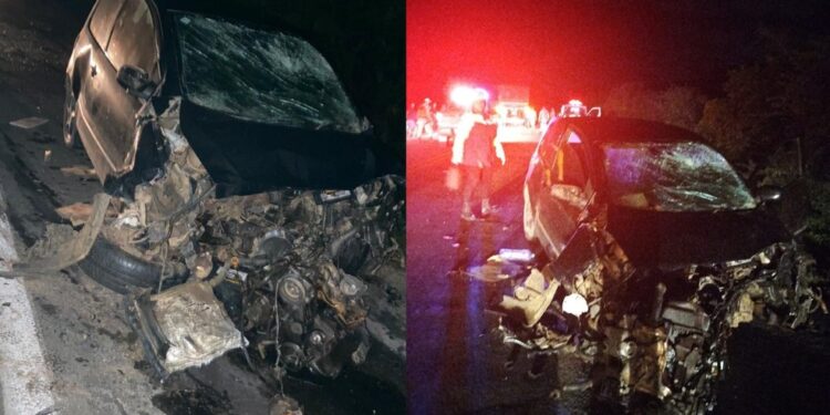 Duas pessoas morrem e outras quatro ficam feridas após acidente com carros, caminhões e viatura em rodovia na Bahia