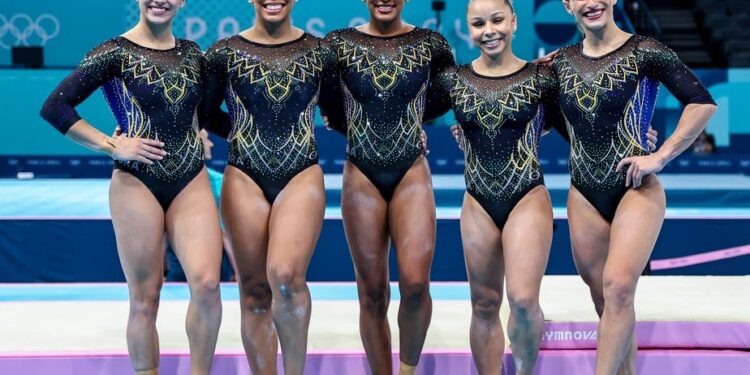 Brasil fica com bronze e conquista medalha inédita na ginástica artística por equipes