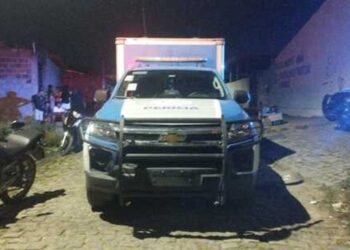 Jovem é perseguido e morto a tiros dentro de oficina mecânica no interior da Bahia