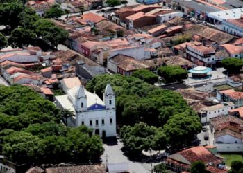 Adolescente agredido por guardas municipais recebe alta médica após 5 dias internado na BA; mão e fala foram afetados