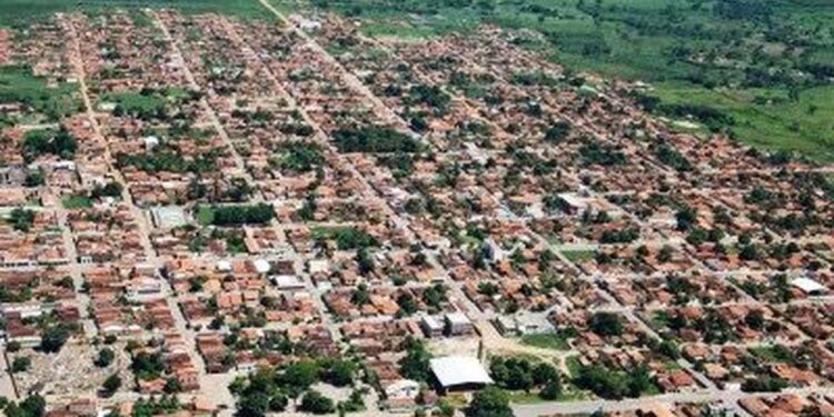 Homem é morto a tiros após discussão com policial em festa no oeste da Bahia