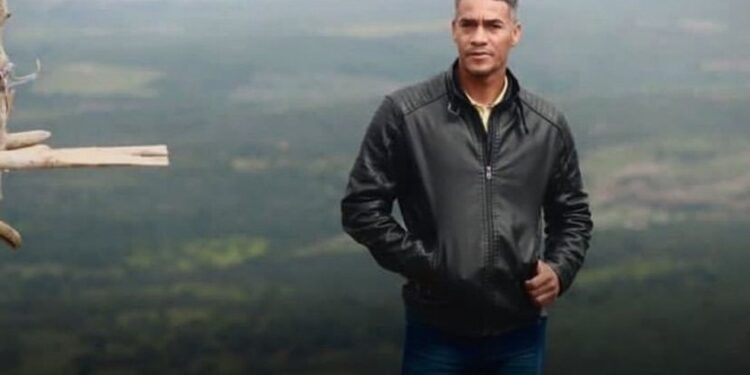 Trabalhador morre após ser atingido por rocha em mina de exploração de esmeraldas na Bahia; duas pessoas ficam feridas