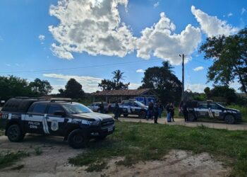 Indígena é espancada até a morte e tem corpo jogado dentro de casa em chamas na Bahia; quatro suspeitos foram presos
