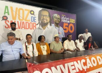 Federação PSOL-Rede oficializa candidatura de Kleber Rosa à Prefeitura de Salvador