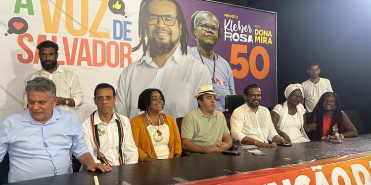 Federação PSOL-Rede oficializa candidatura de Kleber Rosa à Prefeitura de Salvador