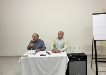 Zé Carneiro faz graves denúncias contra presidente da Câmara Municipal de Feira