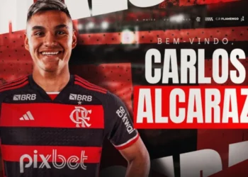 Flamengo anuncia a contratação de Carlos Alcaraz