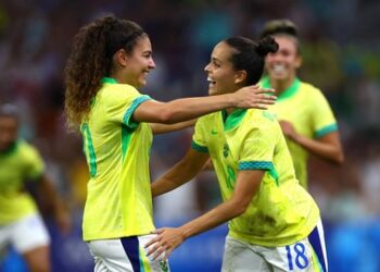 Brasil vence a campeã mundial Espanha e vai disputar o ouro com os EUA