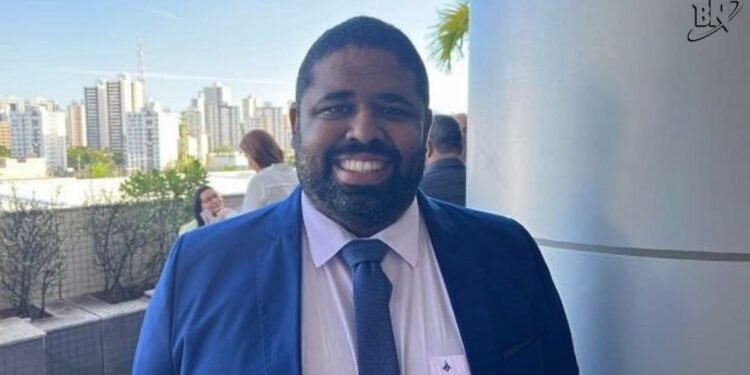 Jerônimo oficializa exoneração e Felipe Freitas deixa SJDH para se dedicar à campanha eleitoral