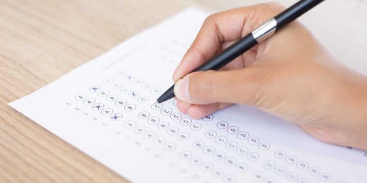 Veja concursos na Bahia com inscrições abertas em agosto; salários chegam a R$ 5,2 mil