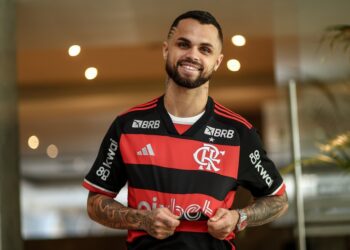 Flamengo anuncia a contratação de Michael: “Meu coração nunca foi embora”