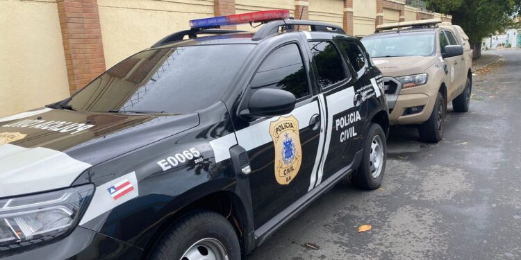 PMs presos são investigados por duas mortes após sequestro em Lauro de Freitas