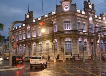 Prefeitura de Feira de Santana retira vagas de concurso um dia após anúncio por ‘necessidade de atualização salarial’