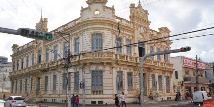 ANIVERSÁRIO DA CIDADE: Repartições públicas municipais fechadas nesta quarta-feira