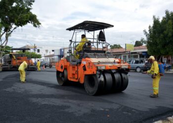 Prefeitura avança com obras de asfaltamento no distrito de Maria Quitéria