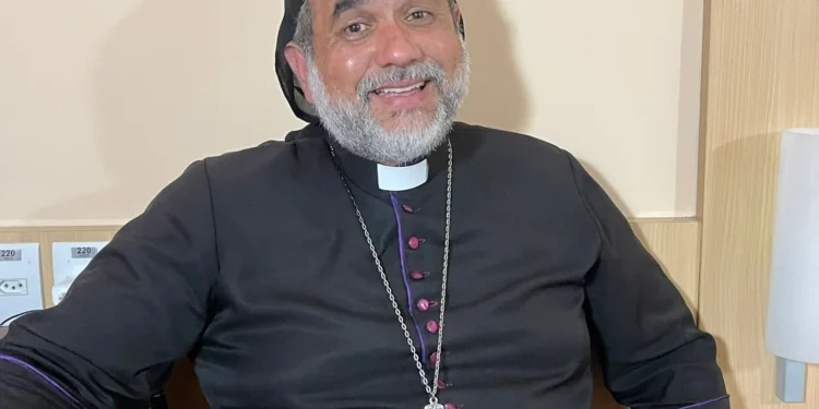 Padre Kelmon critica Lula e Jerônimo durante evento em Feira de Santana e afirma que voltará para “fortalecer o movimento de direita”