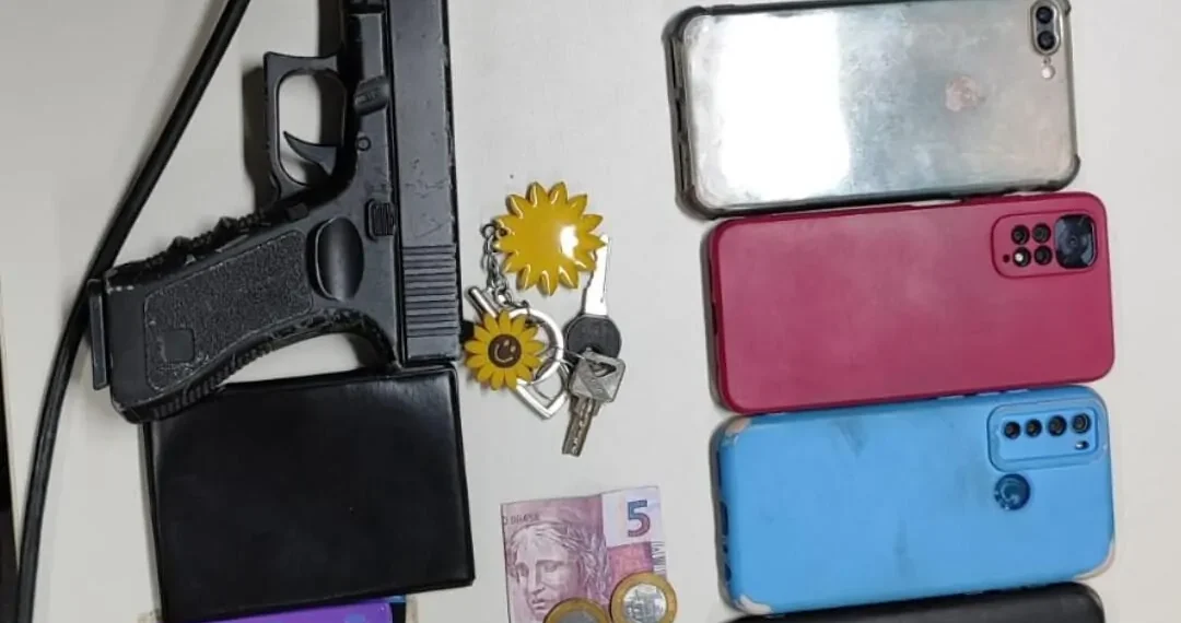 Polícia recupera carro roubado de vereador após confronto com criminosos