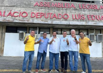 Santo Estêvão: Hugo Nogueira (MDB) desiste de candidatura e declara apoio a Val de Dezinho (PT) para prefeito de Santo Estêvão