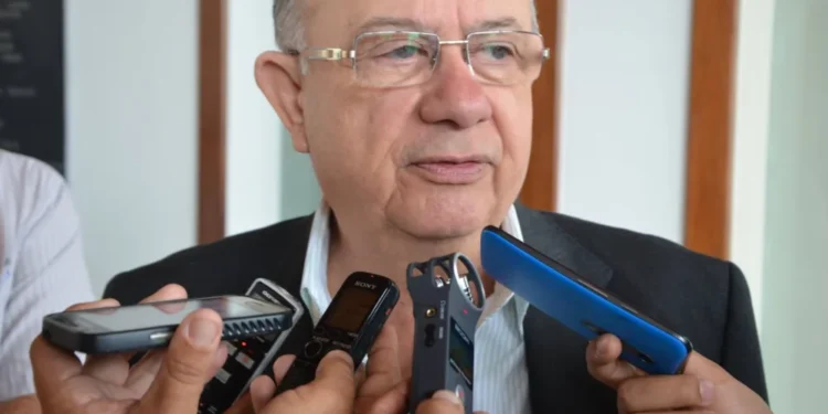 Zé Ronaldo lidera corrida eleitoral e pode vencer no 1º turno