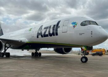 Integrantes de grupo famoso estavam em avião que fez pouso forçado em Salvador e relatam susto: ‘sem controle da aeronave’