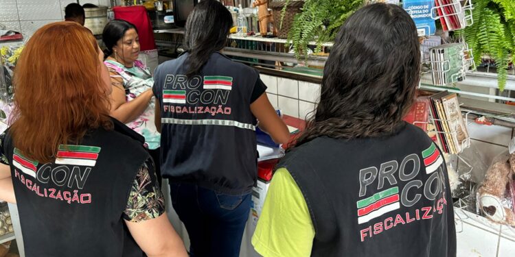 Procon fiscaliza floriculturas para o Dia de Finados