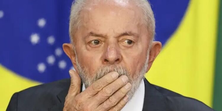 Desaprovação ao governo Lula cresce a 46% e chega ao mesmo patamar dos que aprovam, revela pesquisa