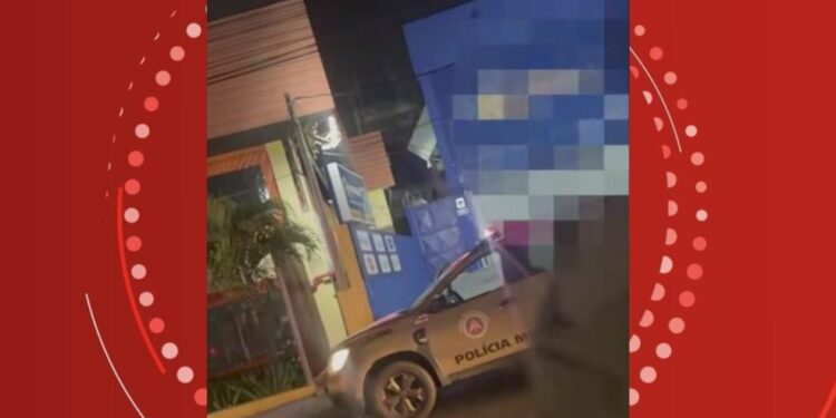 Policial que ameaçou influenciador Boca de 09 em abordagem na BA é afastado das funções nas ruas