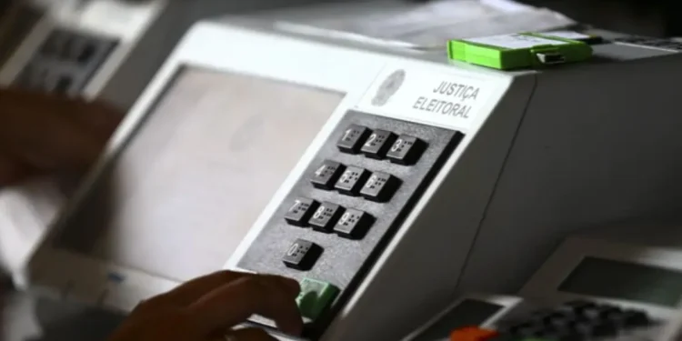 Eleições: mais de 70% dos candidatos baianos só têm até o Ensino Médio completo
