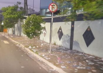 Espalhar santinhos e materiais de propaganda eleitoral é irregular neste domingo; veja o que mais não pode