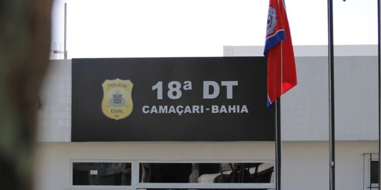 Homem é morto a tiros dentro de casa na Região Metropolitana de Salvador