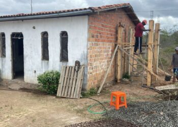 Reforma de casas na zona rural inicia pelo distrito de Maria Quitéria