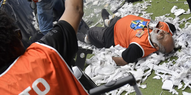 Atlético-MG x Flamengo: suspeito de arremessar bomba que feriu fotógrafo é preso