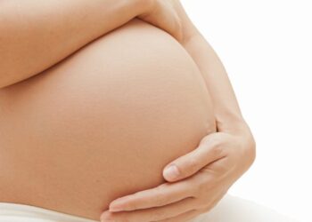 Médicos se posicionam contra PEC do aborto