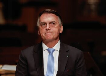 Prints, fotos e vídeos: veja a cronologia da tentativa de golpe de Estado