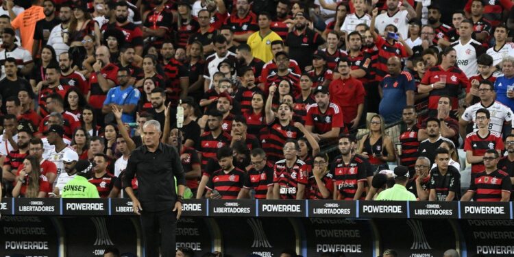 Bastidores: do atrito com filho em treino à irritação em jogo, saiba como foi a relação de Gabigol e Tite no Flamengo