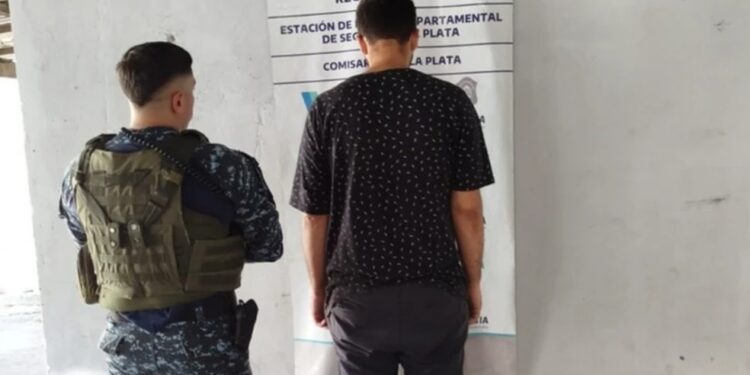 Quem são os brasileiros condenados por 8 de janeiro presos na Argentina