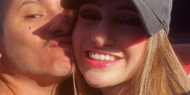 Bailarina de Claudia Leitte que morreu aos 21 anos teve parada cardíaca durante ensaio de dança