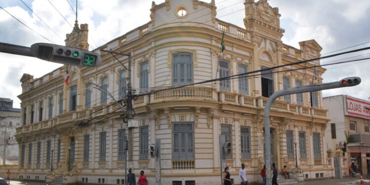 Prefeitura nomeia comissão para conferir caixa e saldos bancários de 2024