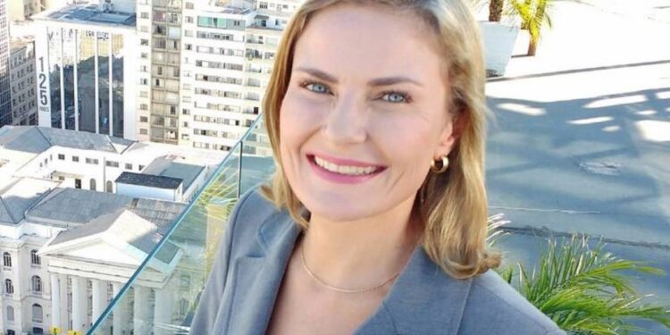 Repórter do “Jornal Nacional”, Ana Zimmermann deixa Globo após 29 anos
