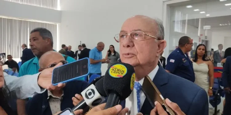 José Ronaldo pretende anunciar secretariado completo antes do Natal