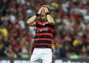 Flamengo decide não renovar com David Luiz