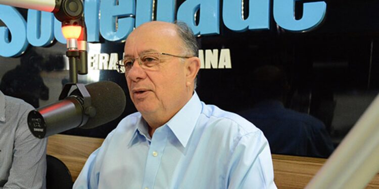 Prefeito Ronaldo esclarece sobre atrasos de pagamentos deixados pela gestão anterior
