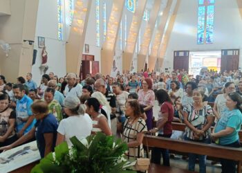 Católicos dão o último adeus ao Frei Rutivalter