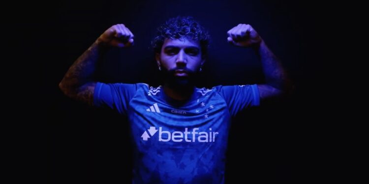 Cruzeiro anuncia a contratação de Gabigol