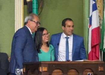 Bruno Reis toma posse para segundo mandato como prefeito de Salvador