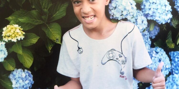 Corpo de de menino desaparecido por mais de 3 anos na Bahia é enterrado: ‘tinha esperanças de encontrar meu filho vivo’, lamenta mãe