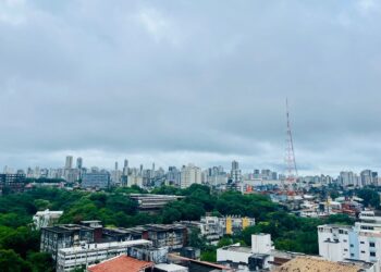 Salvador tem previsão de pancadas de chuva no fim de semana; veja como fica o tempo em outras cidades da Bahia