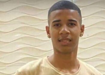 Jogador de futebol é baleado na cabeça depois de pisar no pé de traficante no réveillon